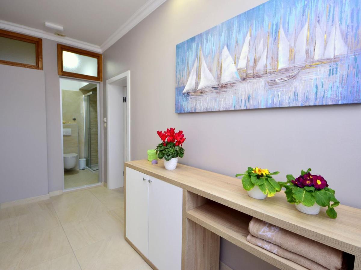 Apartment Mornar-2 By Interhome Trogir Extérieur photo