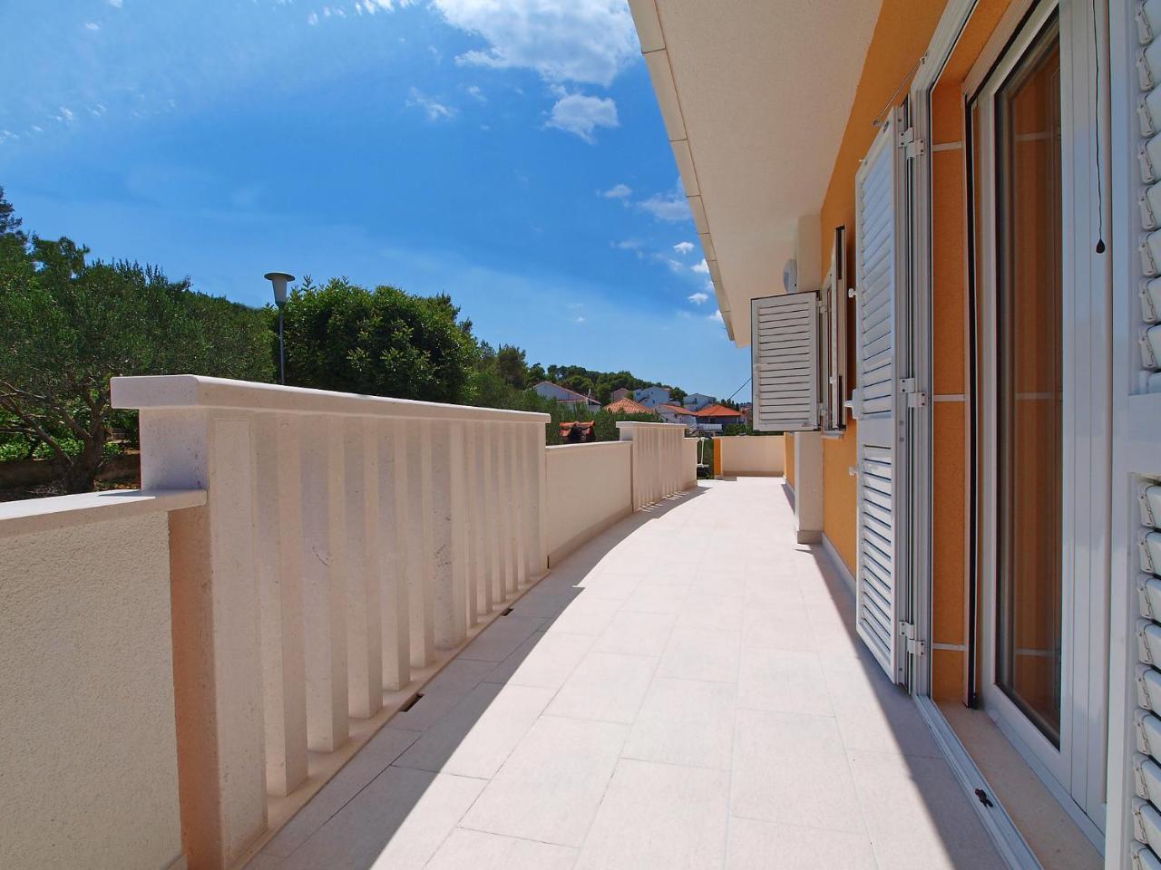 Apartment Mornar-2 By Interhome Trogir Extérieur photo
